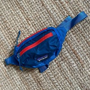 Patagonia - ultralight hip / Fanny pack - blue and red